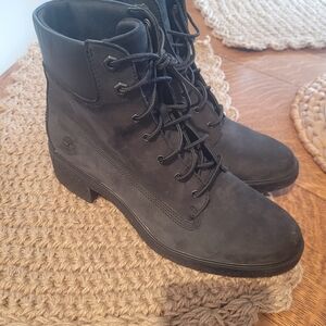Timberland Ortholite Black Lace-up Ankle Boots.  Gently worn.